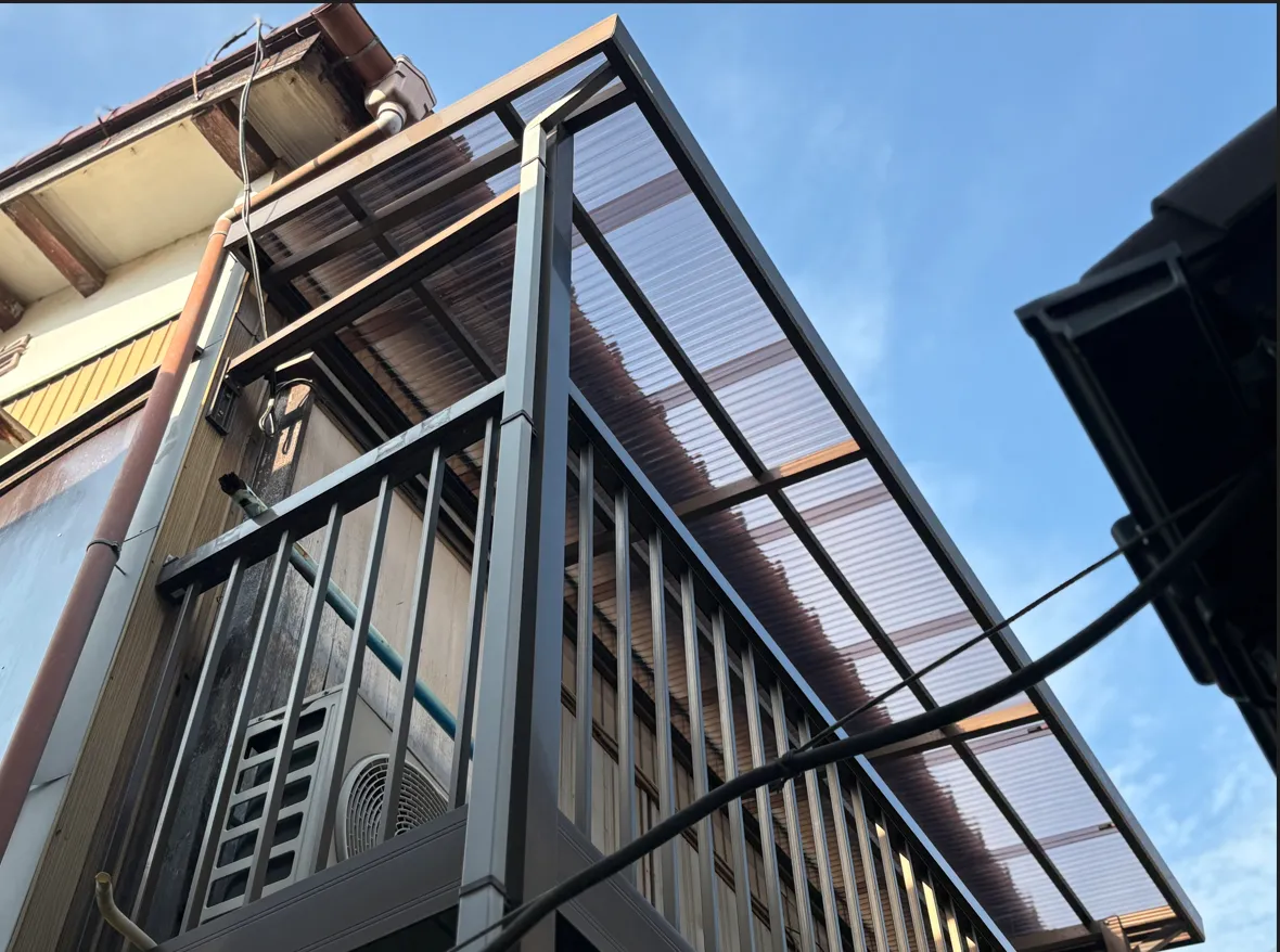 埼玉県鴻巣市　T様邸　波板交換工事