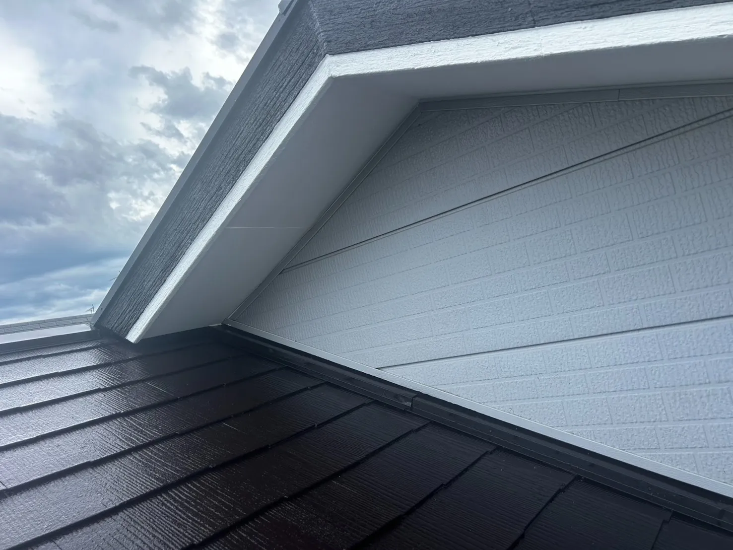 埼玉県鴻巣市　K様邸　軒天補修工事・塗装工事